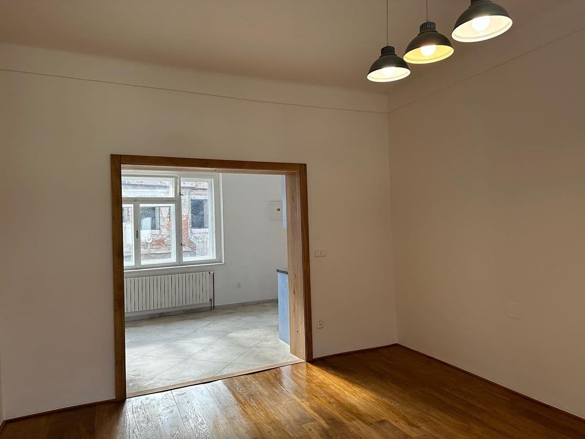 Prenájom bytu 2-izbový 65 m², Jana Schwarze, Ivančice, Jihomoravský kraj Prenájom bytu 2-izbový 65 m², Jana Schwarze, Ivančice, Jihomoravský kraj