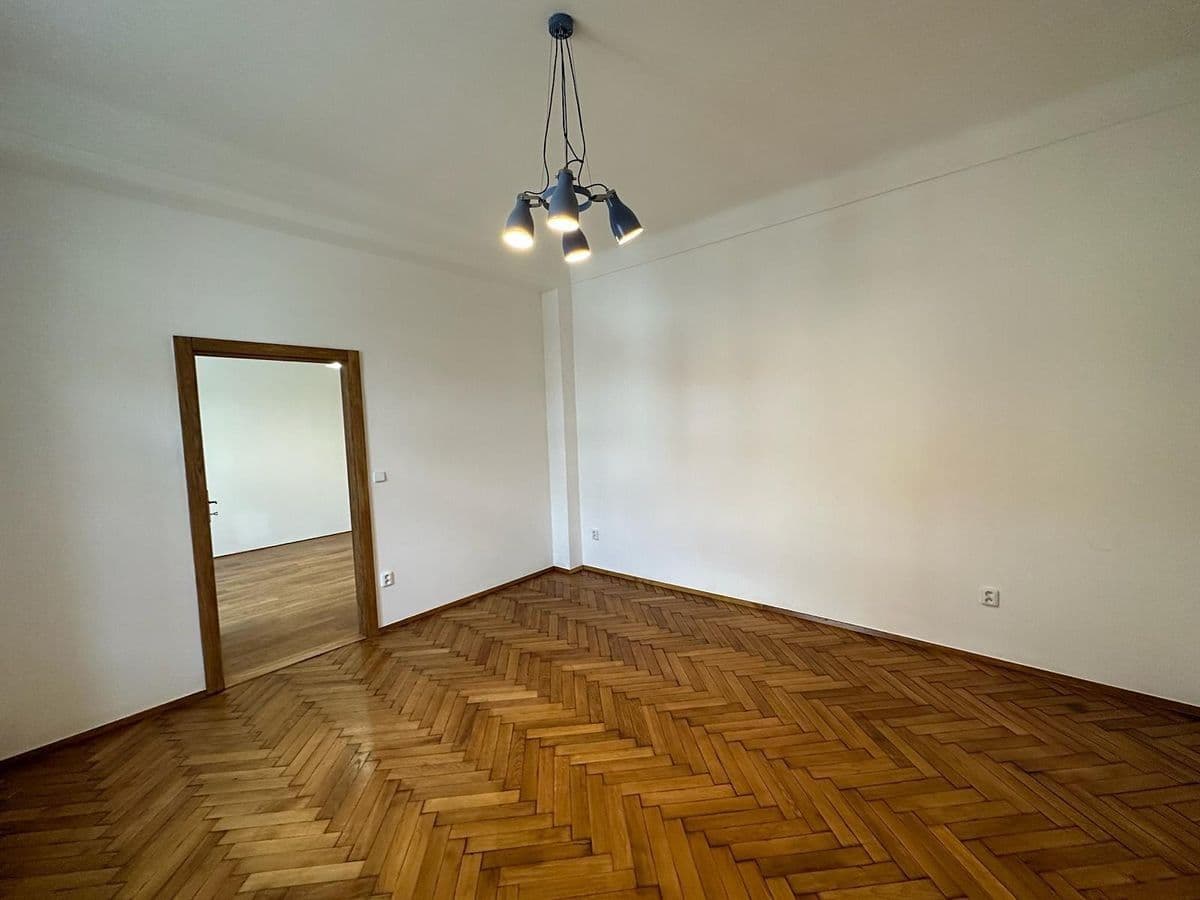Prenájom bytu 2-izbový 65 m², Jana Schwarze, Ivančice, Jihomoravský kraj Prenájom bytu 2-izbový 65 m², Jana Schwarze, Ivančice, Jihomoravský kraj