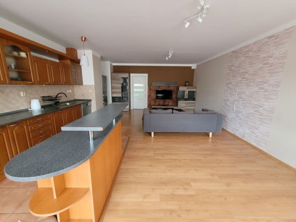 Prenájom bytu 3-izbový 86 m², Pod Koželuhy, Jičín, Královéhradecký kraj Prenájom bytu 3-izbový 86 m², Pod Koželuhy, Jičín, Královéhradecký kraj