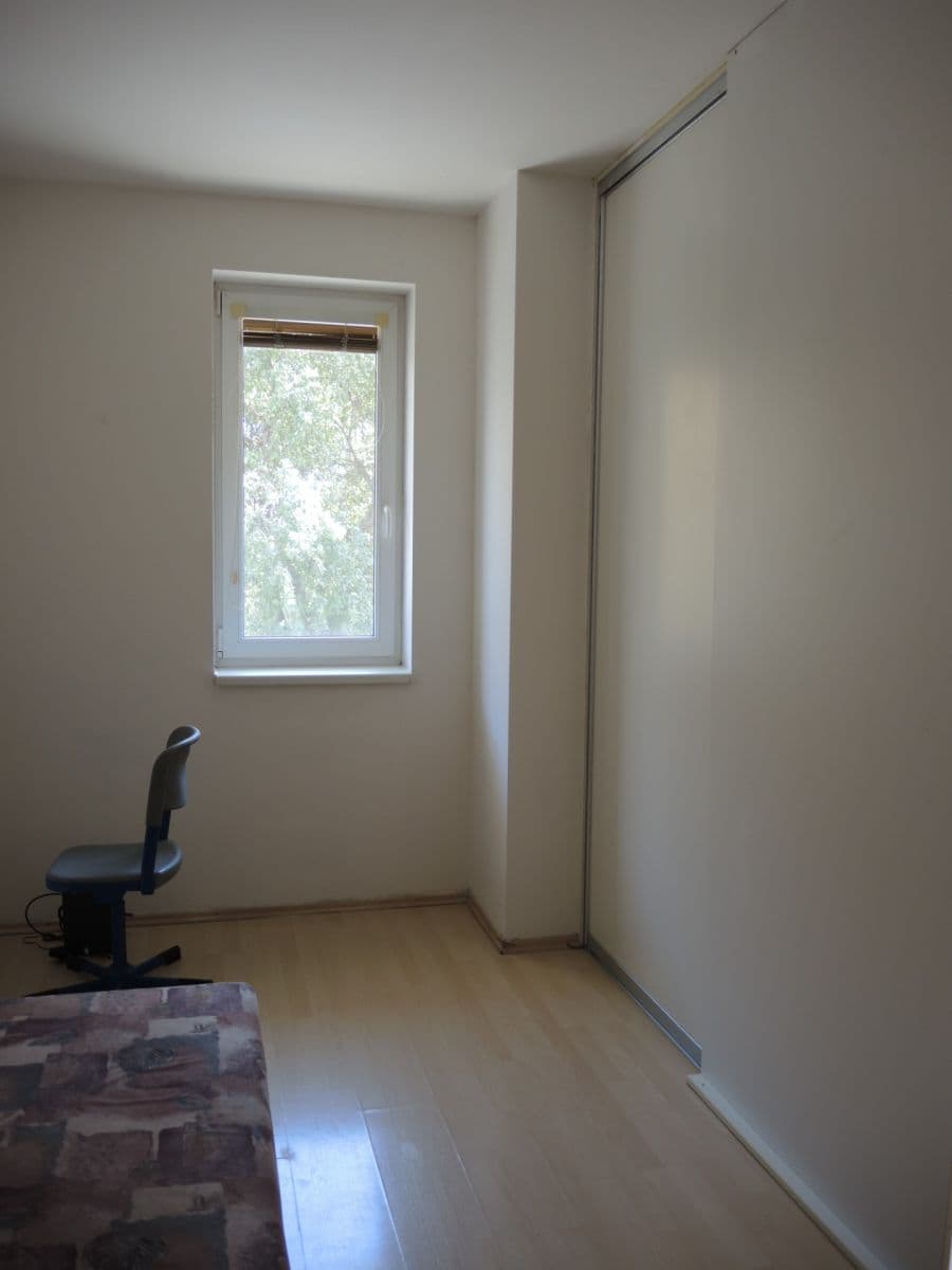 Prenájom bytu 1-izbový 42 m², Elektrárenská, Praha, Praha Prenájom bytu 1-izbový 42 m², Elektrárenská, Praha, Praha