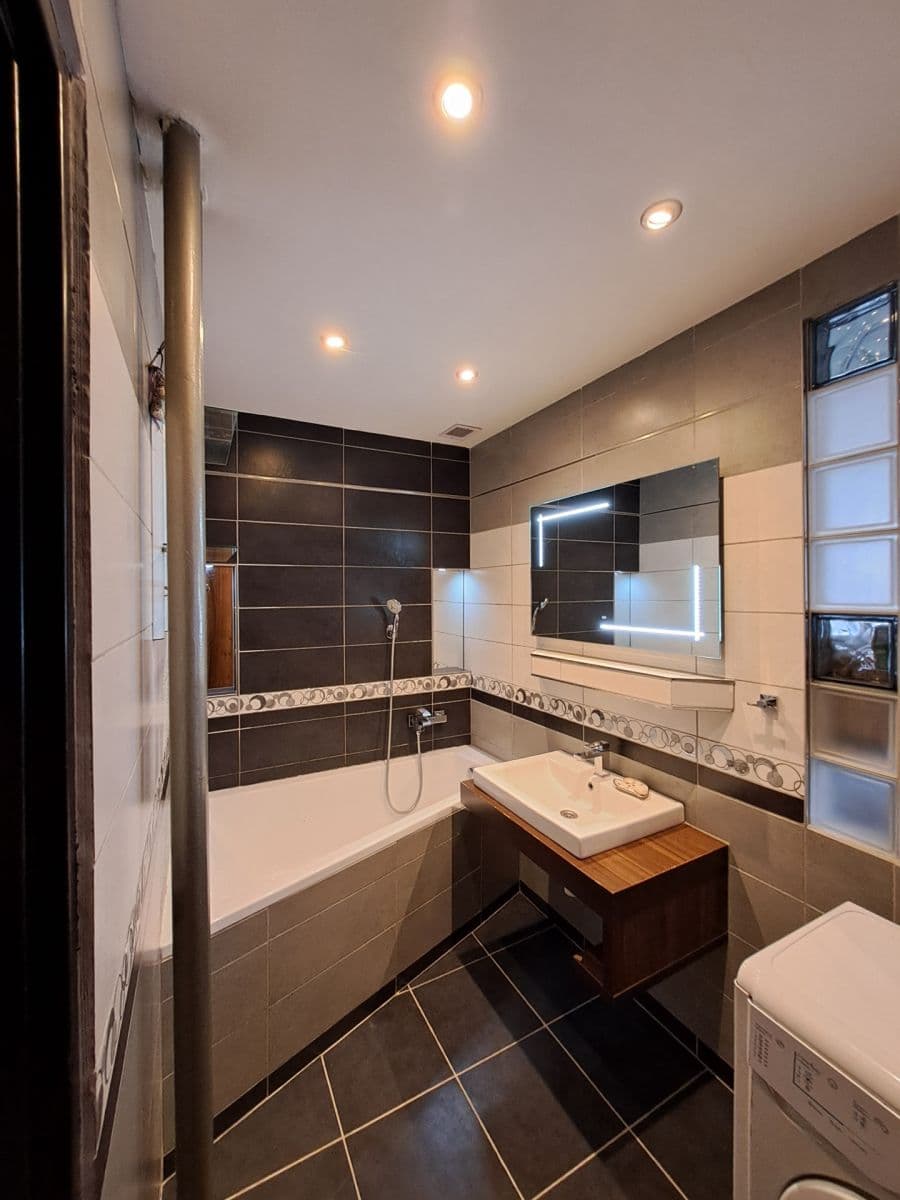 Prenájom bytu 2-izbový 51 m², Na Balkáně, Praha, Praha Prenájom bytu 2-izbový 51 m², Na Balkáně, Praha, Praha