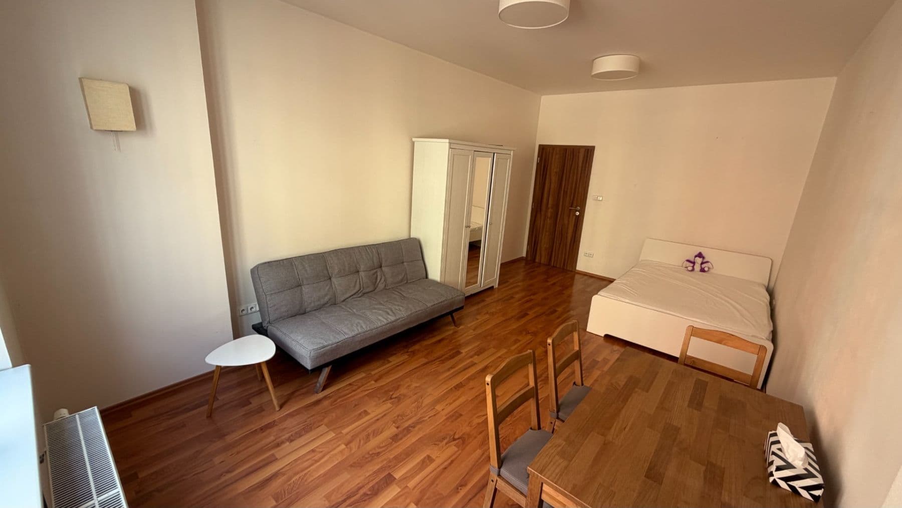 Prenájom bytu 2-izbový 54 m², Holandská, Praha, Praha Prenájom bytu 2-izbový 54 m², Holandská, Praha, Praha