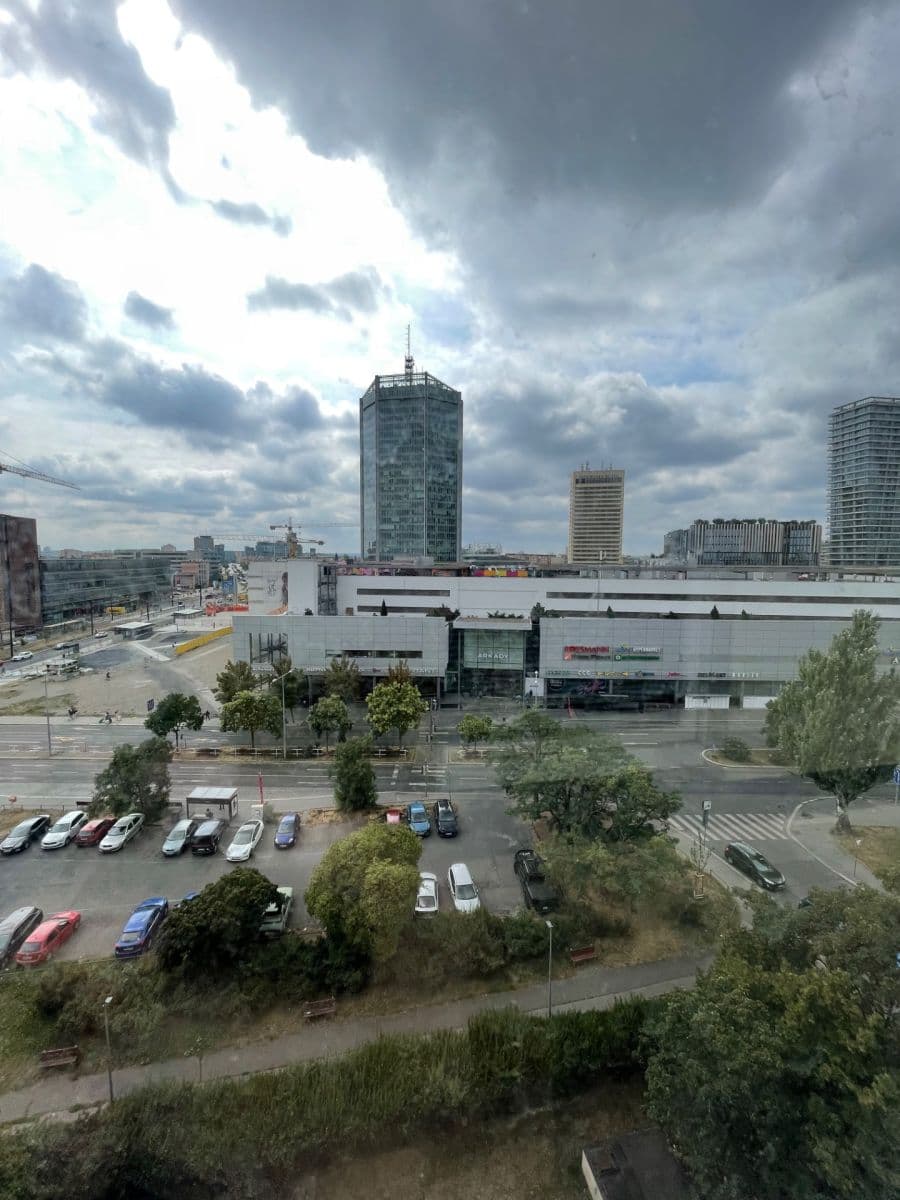 Prenájom bytu 1-izbový 40 m², Hvězdova, Praha, Praha Prenájom bytu 1-izbový 40 m², Hvězdova, Praha, Praha