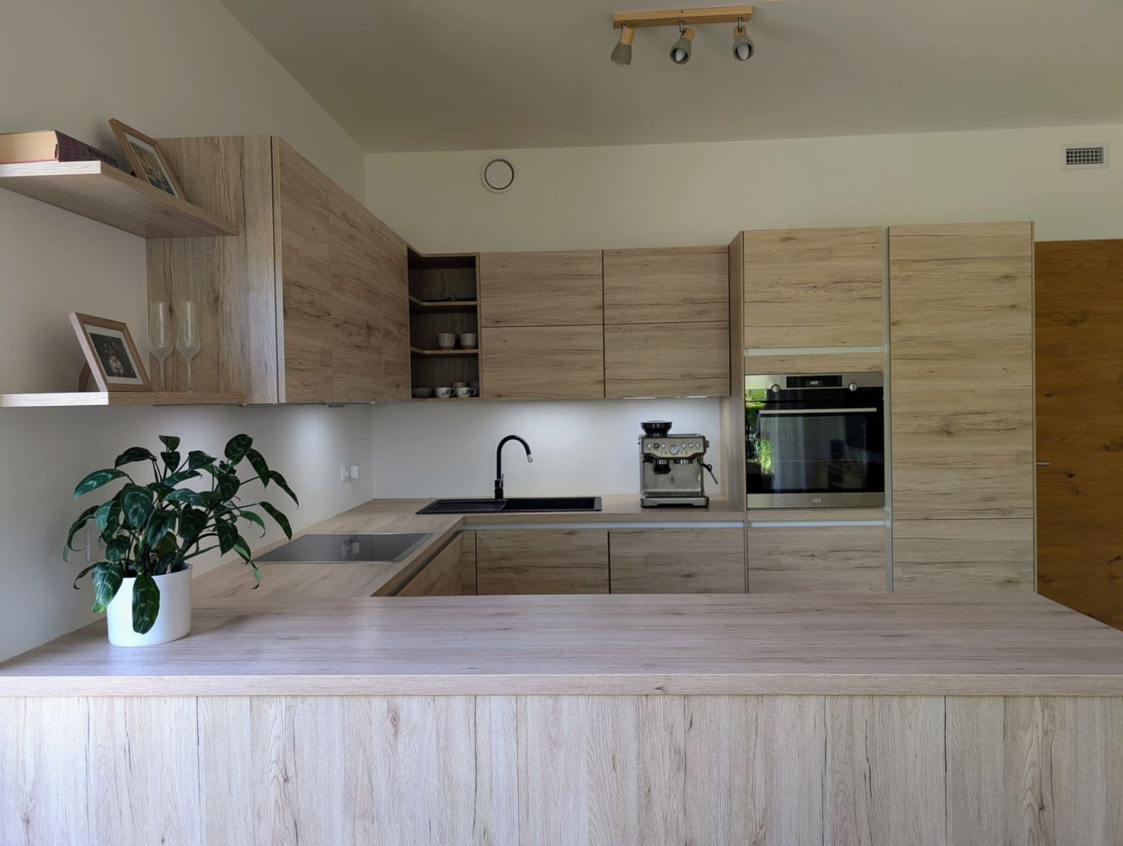 Predaj bytu 3-izbový 77 m², Mölzerova, Praha, Praha Predaj bytu 3-izbový 77 m², Mölzerova, Praha, Praha