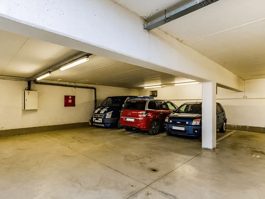 Prenájom bytu 3-izbový 119 m², Mladotova, Praha, Praha Prenájom bytu 3-izbový 119 m², Mladotova, Praha, Praha
