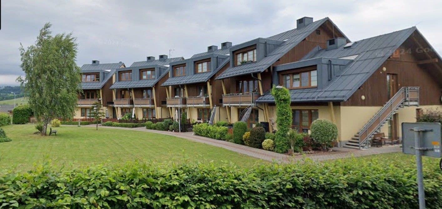 Prenájom bytu 2-izbový 50 m², Na Výšině, Vrchlabí, Královéhradecký kraj Prenájom bytu 2-izbový 50 m², Na Výšině, Vrchlabí, Královéhradecký kraj