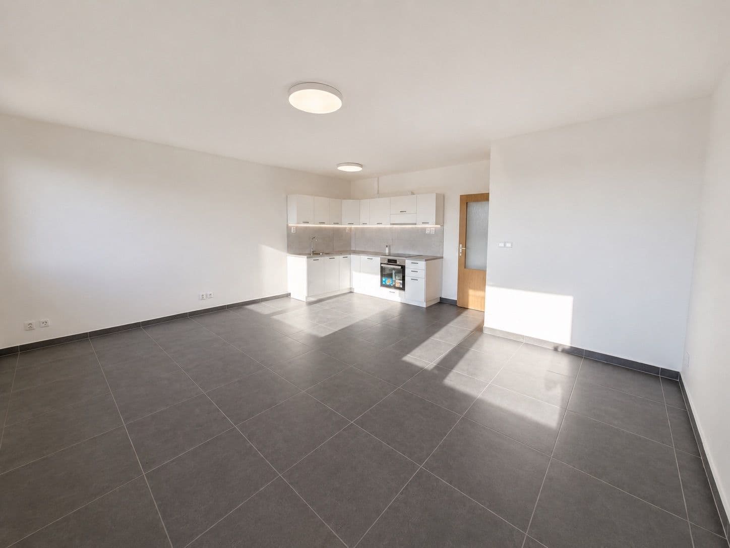 Prenájom bytu 2-izbový 61 m², 5. května, Měšice, Středočeský kraj Prenájom bytu 2-izbový 61 m², 5. května, Měšice, Středočeský kraj