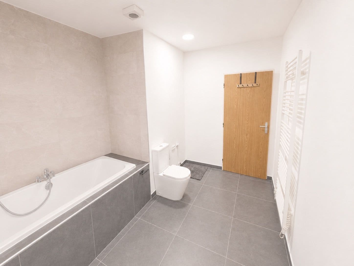 Prenájom bytu 2-izbový 61 m², 5. května, Měšice, Středočeský kraj Prenájom bytu 2-izbový 61 m², 5. května, Měšice, Středočeský kraj