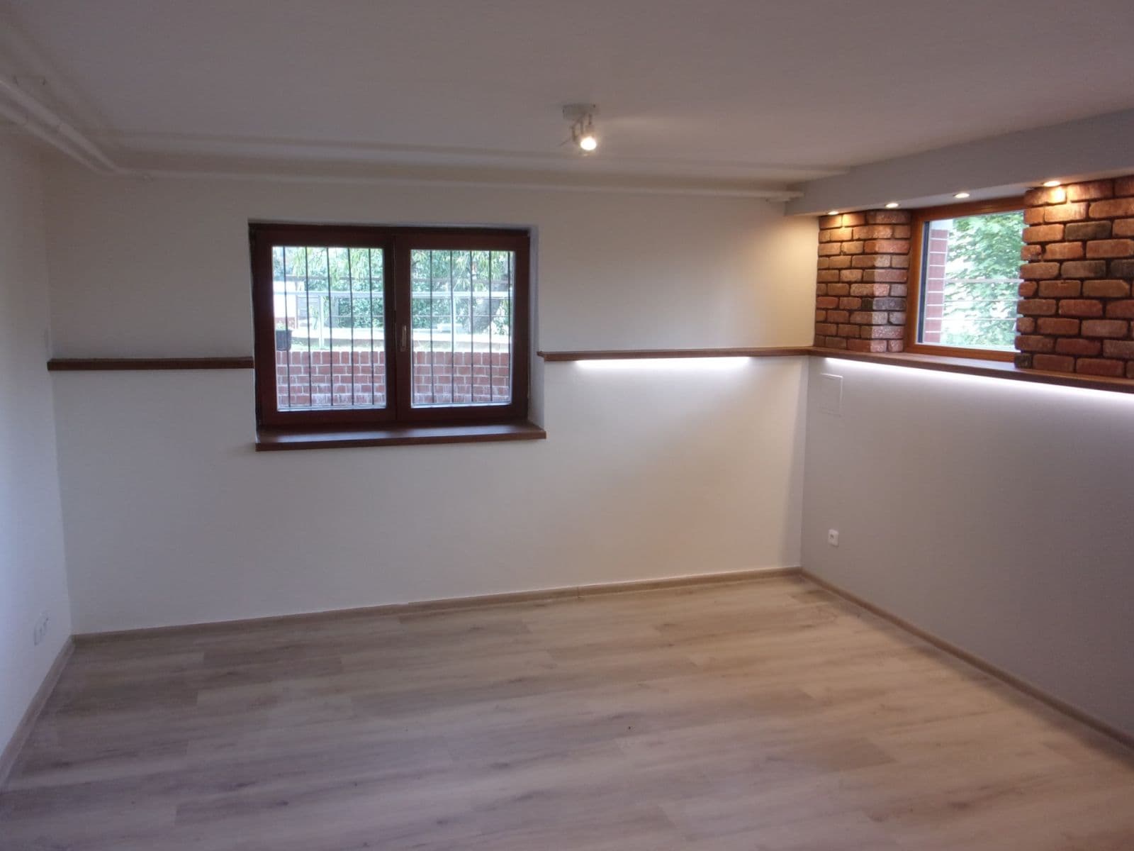 Prenájom bytu 1-izbový 33 m², Nad Santoškou, Praha, Praha Prenájom bytu 1-izbový 33 m², Nad Santoškou, Praha, Praha