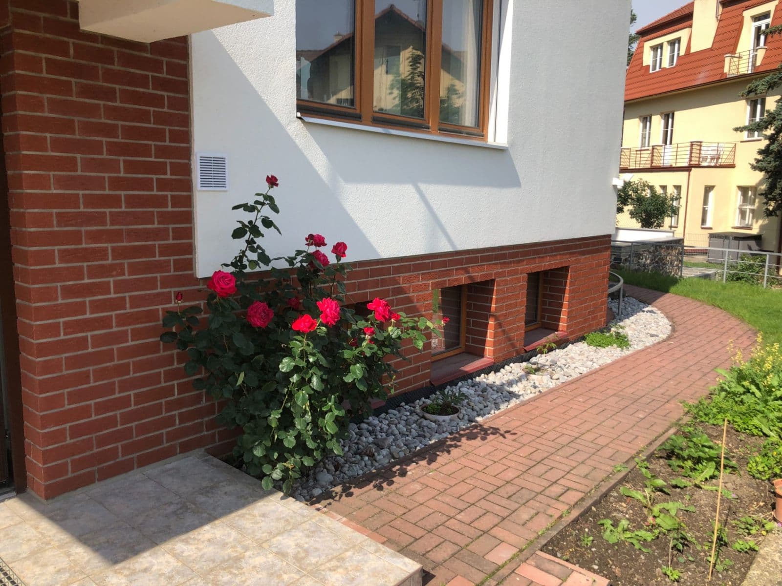 Prenájom bytu 1-izbový 33 m², Nad Santoškou, Praha, Praha Prenájom bytu 1-izbový 33 m², Nad Santoškou, Praha, Praha