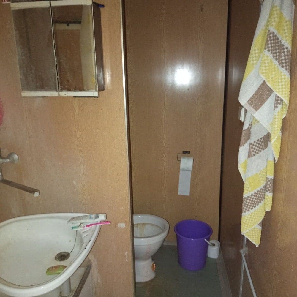 Prenájom bytu 1-izbový 35 m², Kpt. Jaroše, Neratovice, Středočeský kraj Prenájom bytu 1-izbový 35 m², Kpt. Jaroše, Neratovice, Středočeský kraj