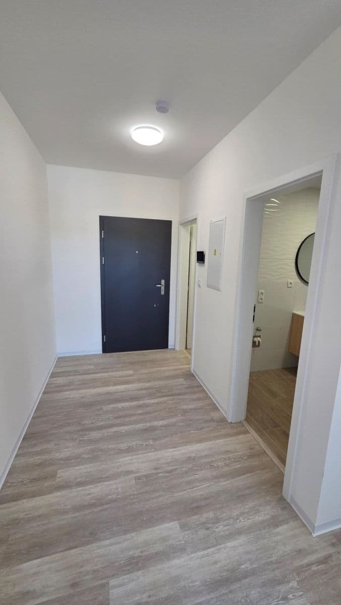 Prenájom bytu 2-izbový 60 m², Pražská, Velké Přílepy, Středočeský kraj Prenájom bytu 2-izbový 60 m², Pražská, Velké Přílepy, Středočeský kraj