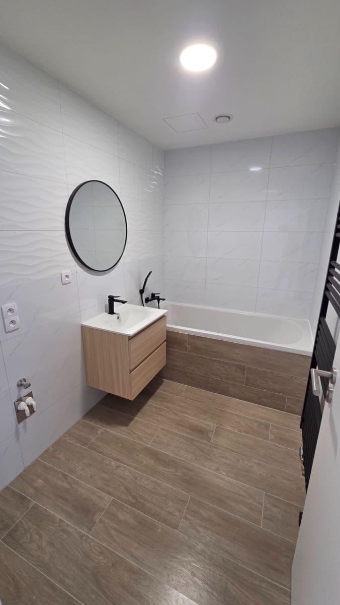 Prenájom bytu 2-izbový 60 m², Pražská, Velké Přílepy, Středočeský kraj Prenájom bytu 2-izbový 60 m², Pražská, Velké Přílepy, Středočeský kraj
