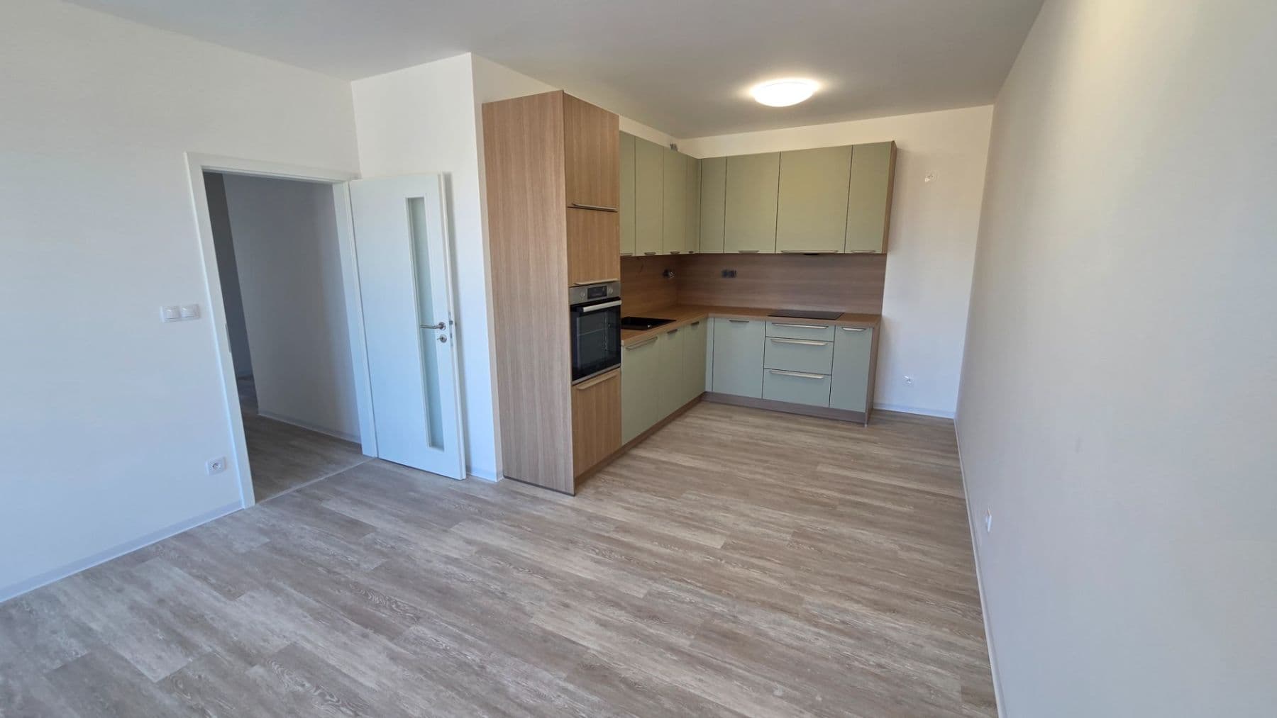 Prenájom bytu 2-izbový 60 m², Pražská, Velké Přílepy, Středočeský kraj Prenájom bytu 2-izbový 60 m², Pražská, Velké Přílepy, Středočeský kraj