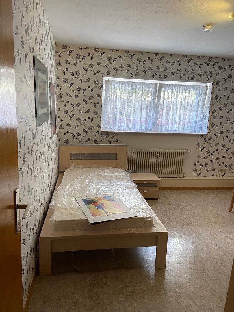 Prenájom bytu 1-izbový 40 m², Hockenheim, Bádensko-Wurttembersko Prenájom bytu 1-izbový 40 m², Hockenheim, Bádensko-Wurttembersko