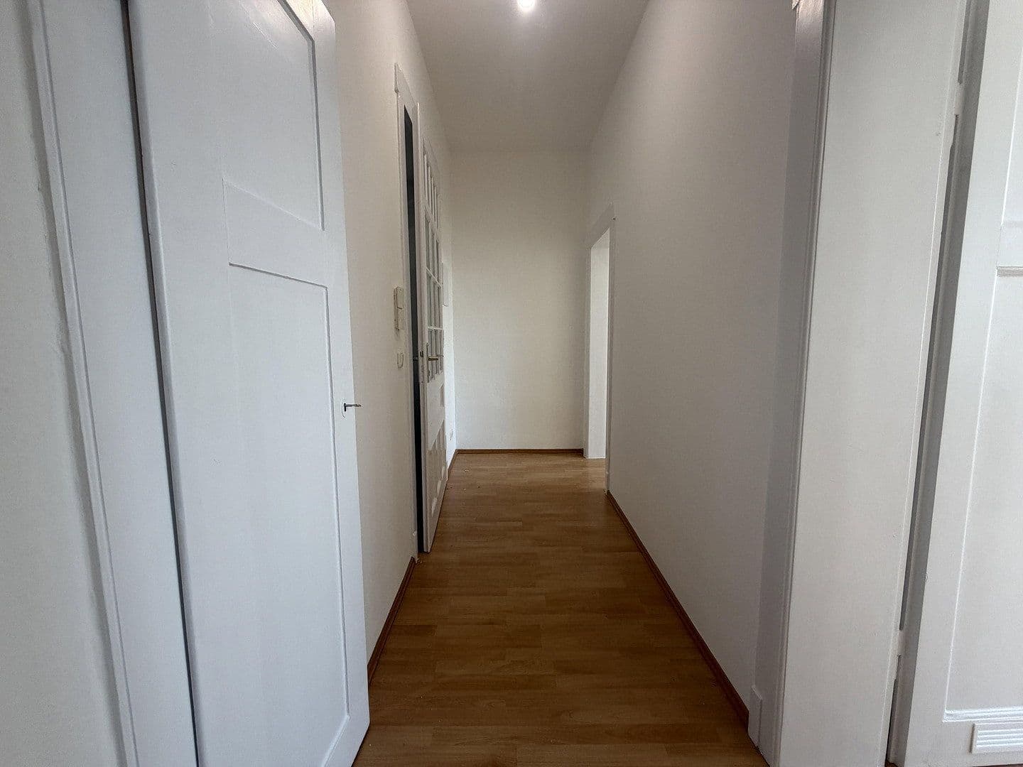 Prenájom bytu 2-izbový 40 m², Gleimstraße 14, Frankfurt am Main, Hesensko Prenájom bytu 2-izbový 40 m², Gleimstraße 14, Frankfurt am Main, Hesensko