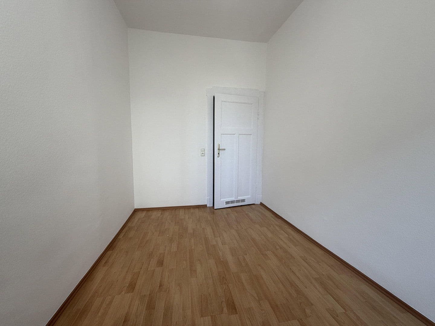 Prenájom bytu 2-izbový 40 m², Gleimstraße 14, Frankfurt am Main, Hesensko Prenájom bytu 2-izbový 40 m², Gleimstraße 14, Frankfurt am Main, Hesensko