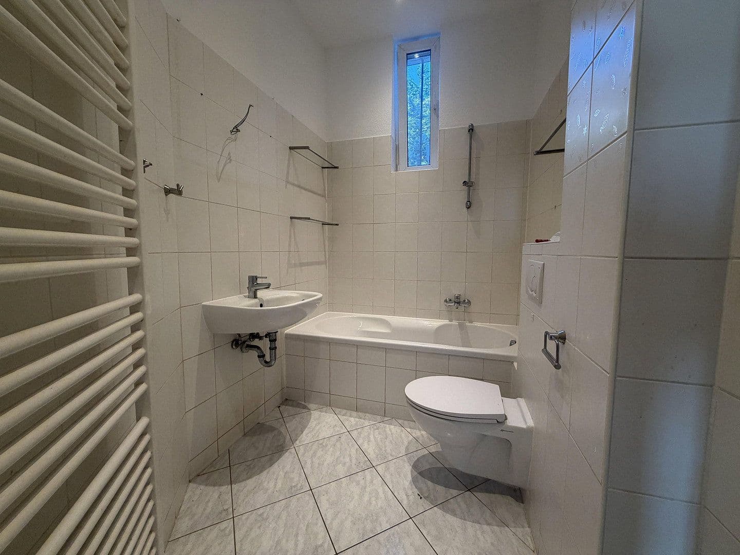 Prenájom bytu 2-izbový 40 m², Gleimstraße 14, Frankfurt am Main, Hesensko Prenájom bytu 2-izbový 40 m², Gleimstraße 14, Frankfurt am Main, Hesensko