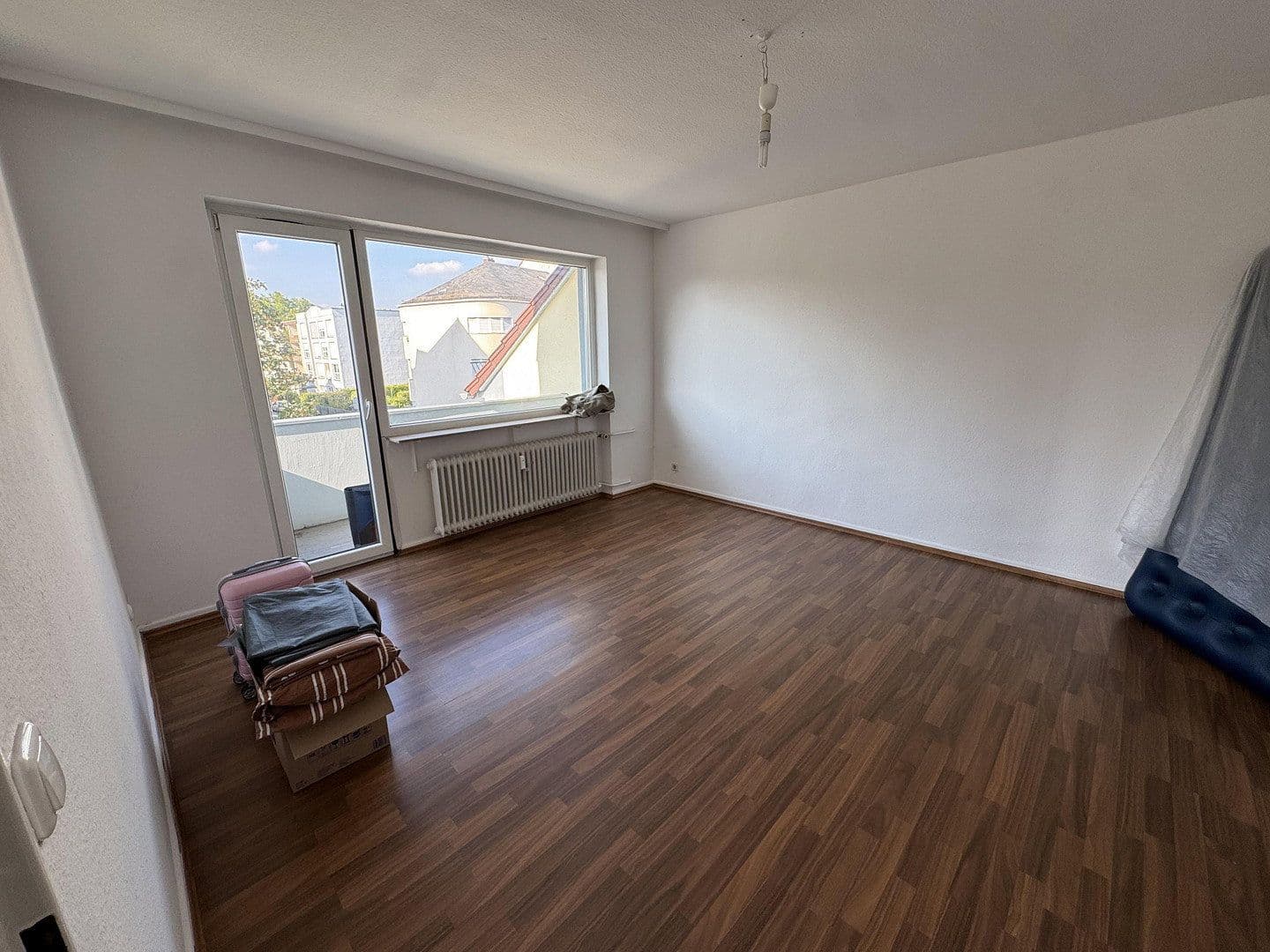 Prenájom bytu 2-izbový 62 m², Am Hohen Weg 30, Frankfurt am Main, Hesensko Prenájom bytu 2-izbový 62 m², Am Hohen Weg 30, Frankfurt am Main, Hesensko