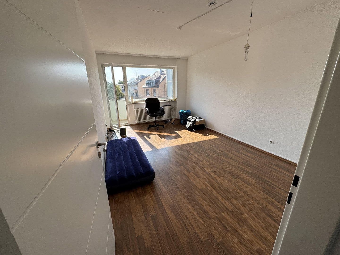 Prenájom bytu 2-izbový 62 m², Am Hohen Weg 30, Frankfurt am Main, Hesensko Prenájom bytu 2-izbový 62 m², Am Hohen Weg 30, Frankfurt am Main, Hesensko