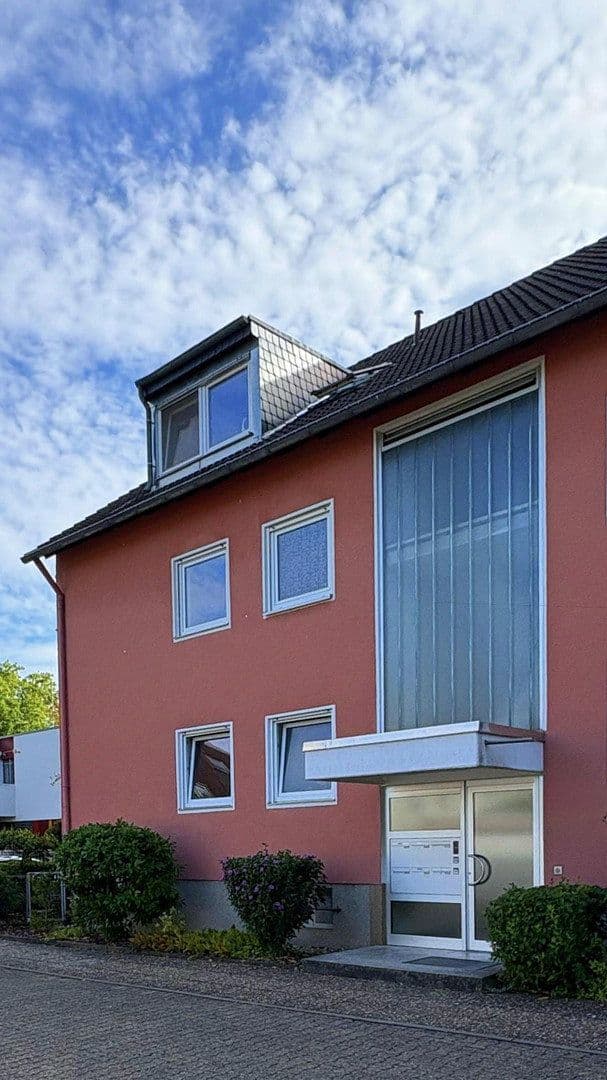 Prenájom bytu 3-izbový 77 m², Frankfurt, Hesensko Prenájom bytu 3-izbový 77 m², Frankfurt, Hesensko