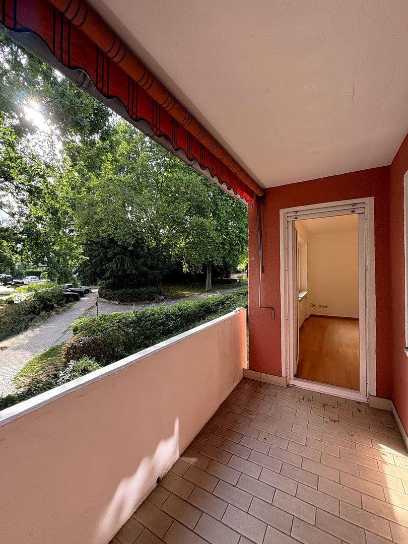 Prenájom bytu 3-izbový 77 m², Frankfurt, Hesensko Prenájom bytu 3-izbový 77 m², Frankfurt, Hesensko