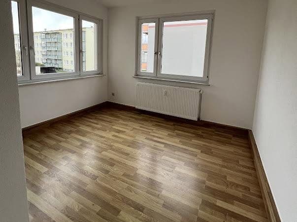 Prenájom bytu 3-izbový 72 m², Güstrow, Meklenbursko-Predpomoransko Prenájom bytu 3-izbový 72 m², Güstrow, Meklenbursko-Predpomoransko