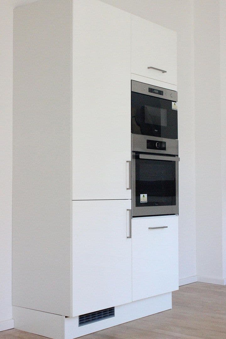 Prenájom bytu 3-izbový 97 m², Sterndamm 66 F, Berlin, Berlín Prenájom bytu 3-izbový 97 m², Sterndamm 66 F, Berlin, Berlín