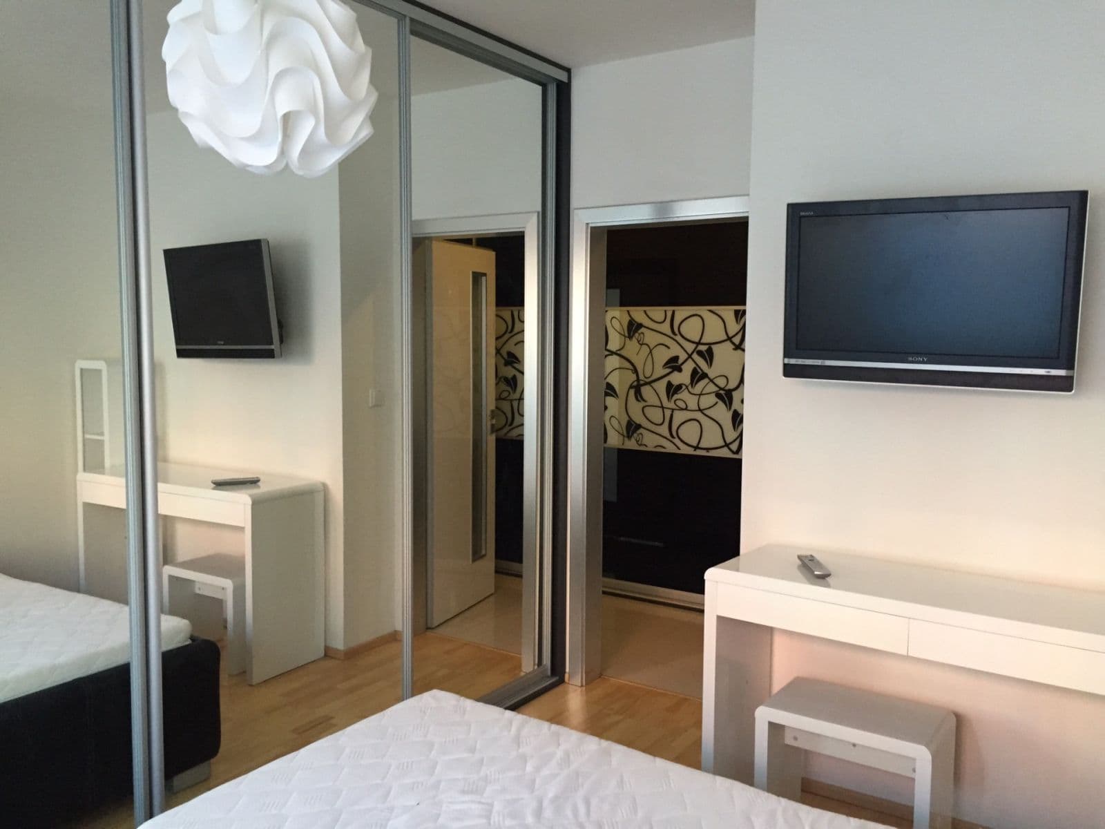 Prenájom bytu 2-izbový 45 m², K Vltavě, Praha, Praha Prenájom bytu 2-izbový 45 m², K Vltavě, Praha, Praha