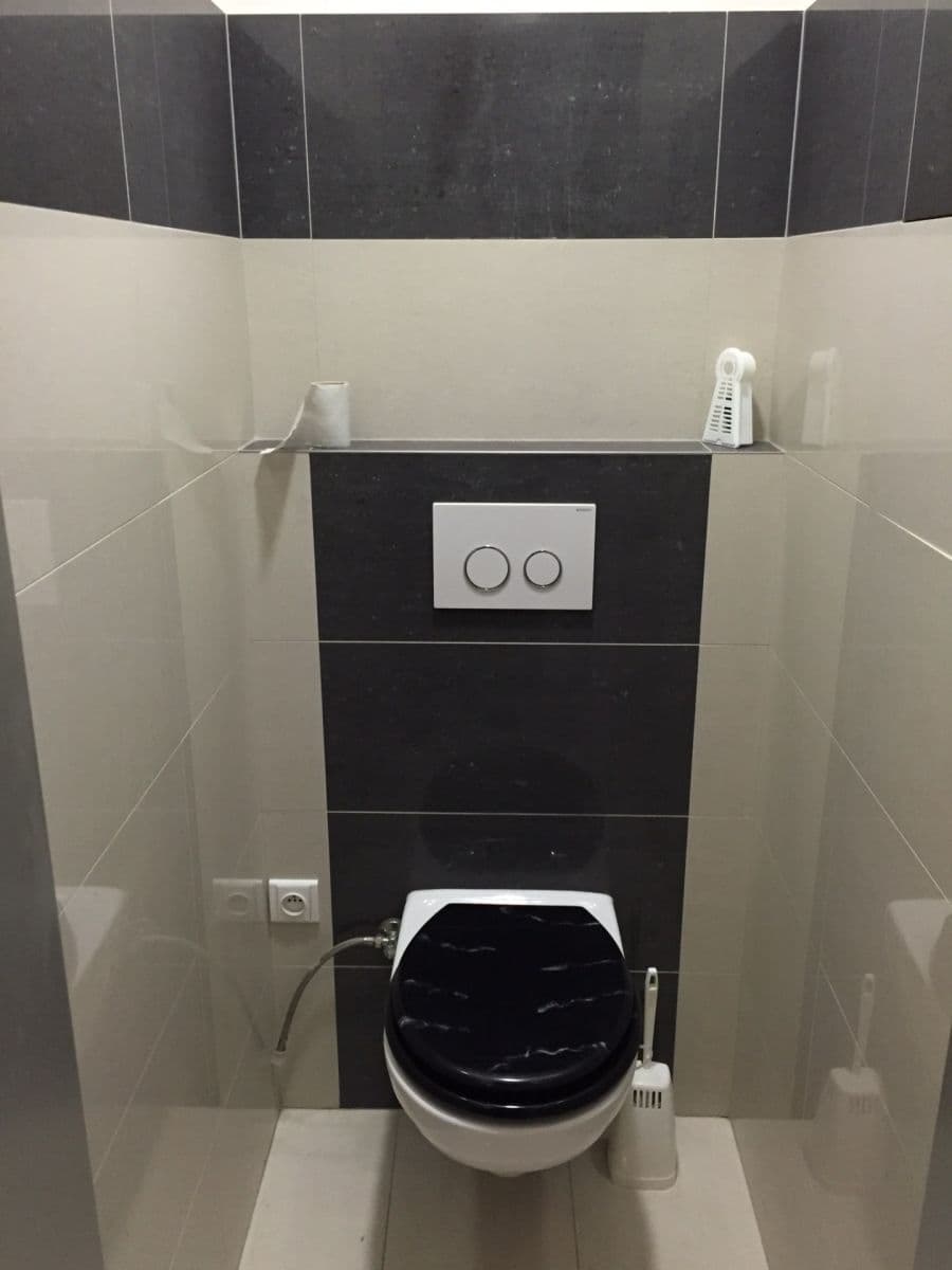 Prenájom bytu 2-izbový 45 m², K Vltavě, Praha, Praha Prenájom bytu 2-izbový 45 m², K Vltavě, Praha, Praha
