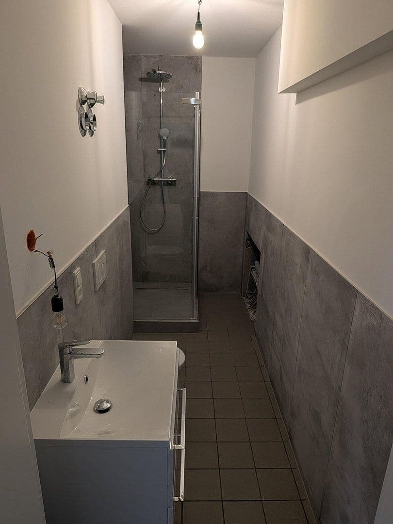 Prenájom bytu 5-izbový 133 m², Kirchstraße 6, Rüdesheim am Rhein, Hesensko Prenájom bytu 5-izbový 133 m², Kirchstraße 6, Rüdesheim am Rhein, Hesensko