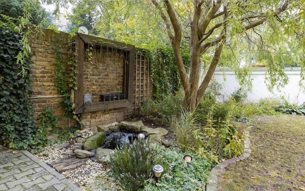 Predaj bytu 3-izbový 89 m², Frankfurt am Main, Hesensko Predaj bytu 3-izbový 89 m², Frankfurt am Main, Hesensko