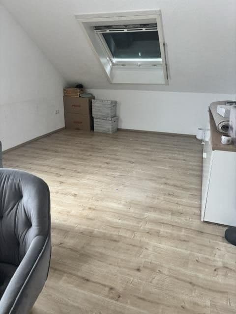 Prenájom bytu 3-izbový 58 m², Mannheim, Bádensko-Wurttembersko Prenájom bytu 3-izbový 58 m², Mannheim, Bádensko-Wurttembersko