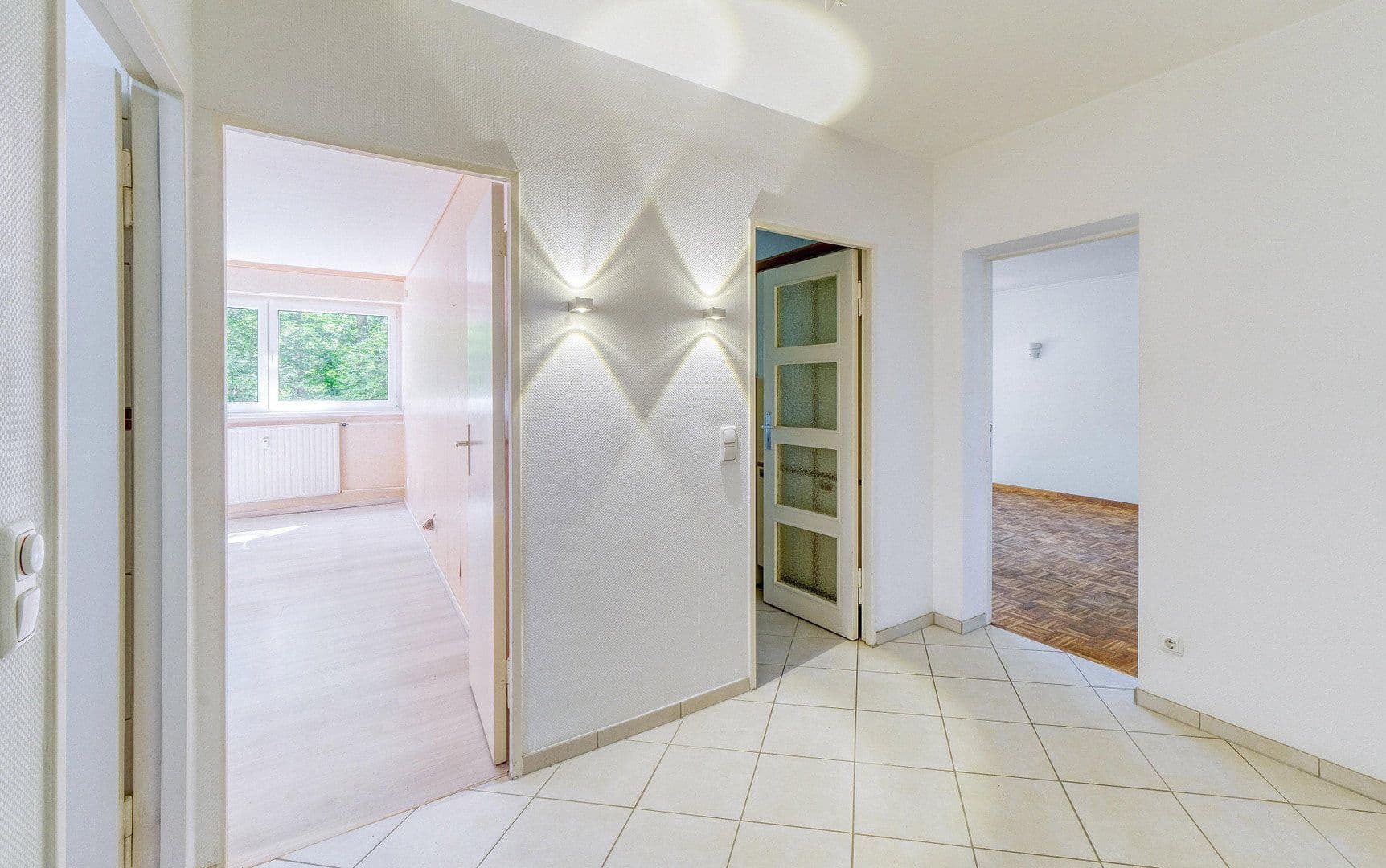 Predaj bytu 2-izbový 68 m², Angerburger Allee, Berlin, Berlín Predaj bytu 2-izbový 68 m², Angerburger Allee, Berlin, Berlín