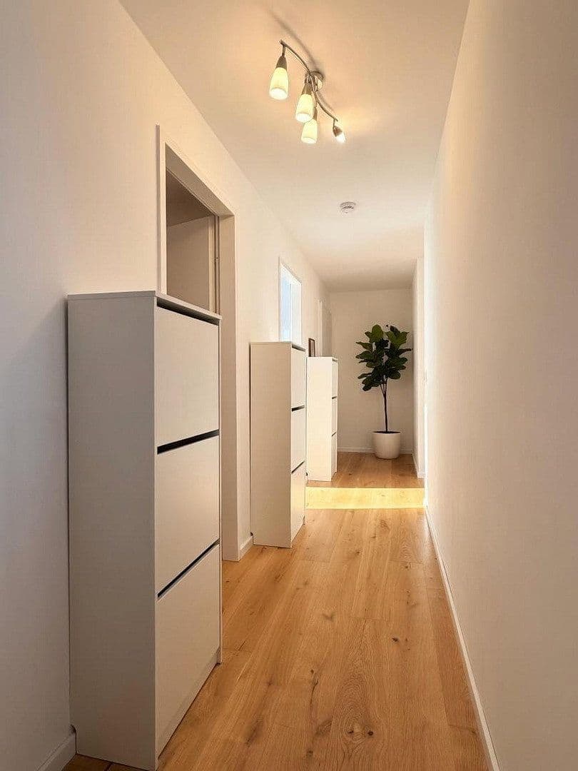 Predaj bytu 4-izbový 96 m², München, Bavorsko Predaj bytu 4-izbový 96 m², München, Bavorsko