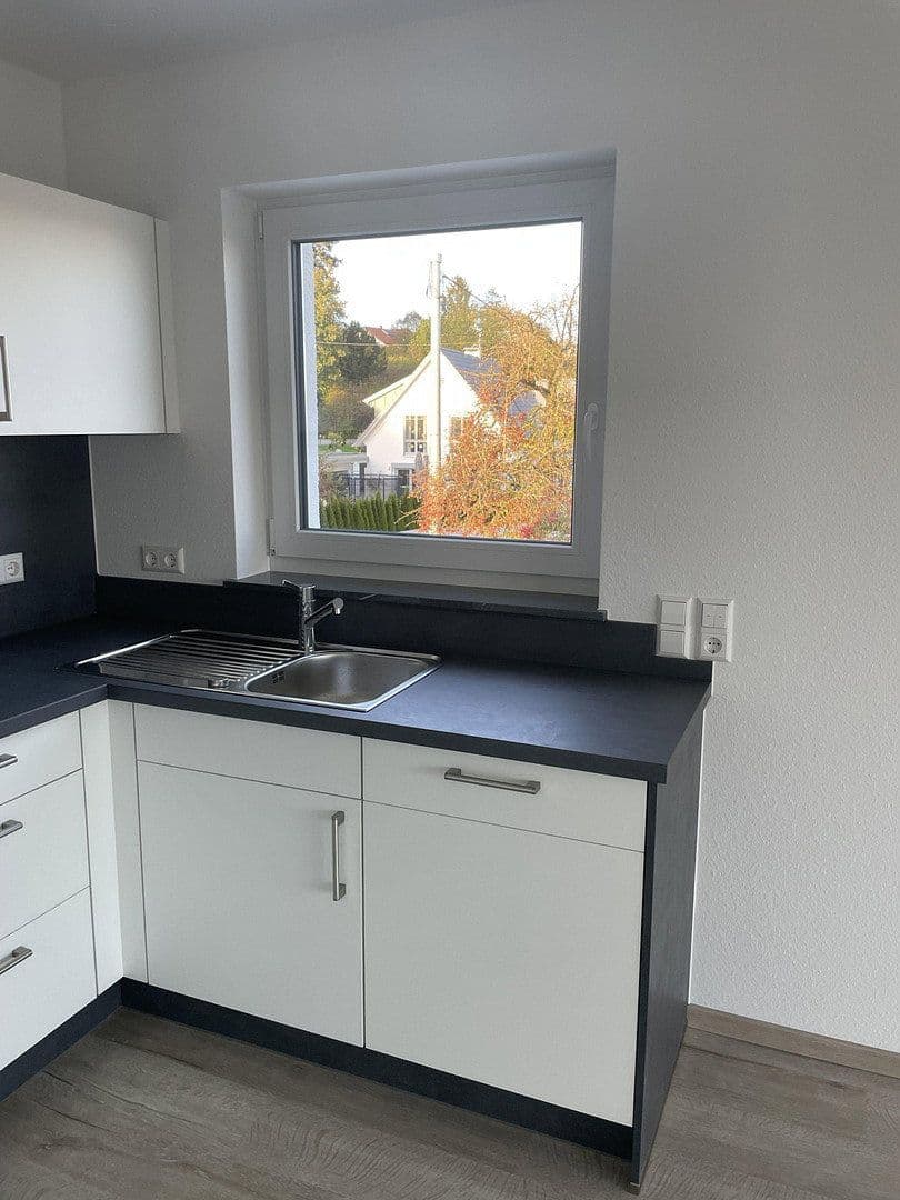 Prenájom bytu 3-izbový 83 m², Eichendorffstr.3, Rottenacker, Bádensko-Wurttembersko Prenájom bytu 3-izbový 83 m², Eichendorffstr.3, Rottenacker, Bádensko-Wurttembersko