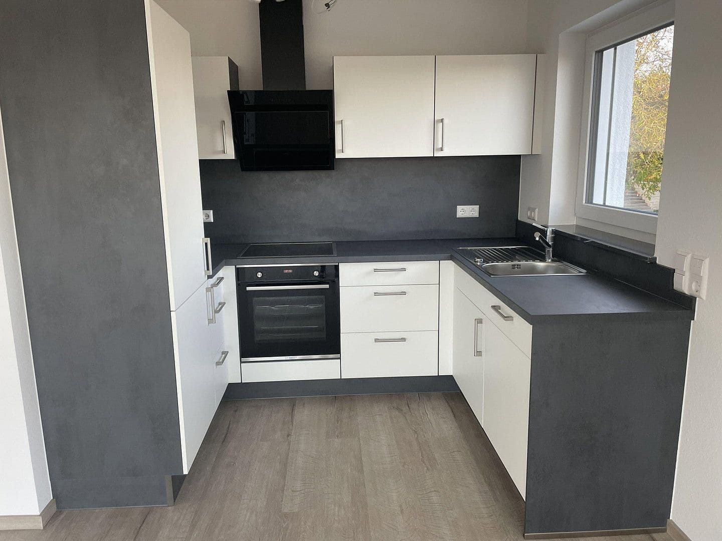 Prenájom bytu 3-izbový 83 m², Eichendorffstr.3, Rottenacker, Bádensko-Wurttembersko Prenájom bytu 3-izbový 83 m², Eichendorffstr.3, Rottenacker, Bádensko-Wurttembersko