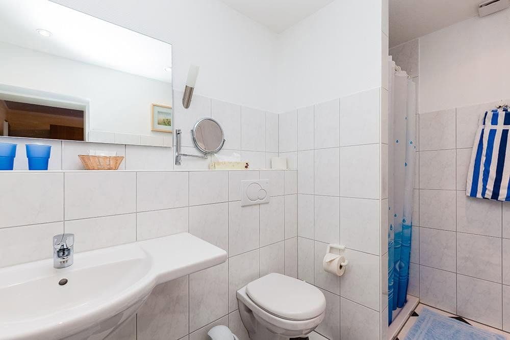 Predaj domu 140 m², pozemok 8.907 m², Hooger Fähre 6, Pellworm, Šlezvicko-Holštajnsko Predaj domu 140 m², pozemok 8.907 m², Hooger Fähre 6, Pellworm, Šlezvicko-Holštajnsko