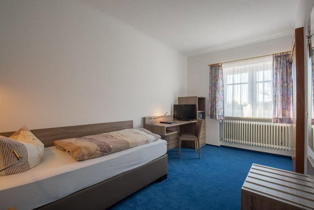 Predaj domu 140 m², pozemok 8.907 m², Hooger Fähre 6, Pellworm, Šlezvicko-Holštajnsko Predaj domu 140 m², pozemok 8.907 m², Hooger Fähre 6, Pellworm, Šlezvicko-Holštajnsko