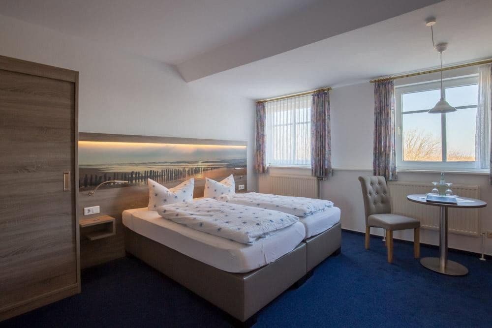 Predaj domu 140 m², pozemok 8.907 m², Hooger Fähre 6, Pellworm, Šlezvicko-Holštajnsko Predaj domu 140 m², pozemok 8.907 m², Hooger Fähre 6, Pellworm, Šlezvicko-Holštajnsko