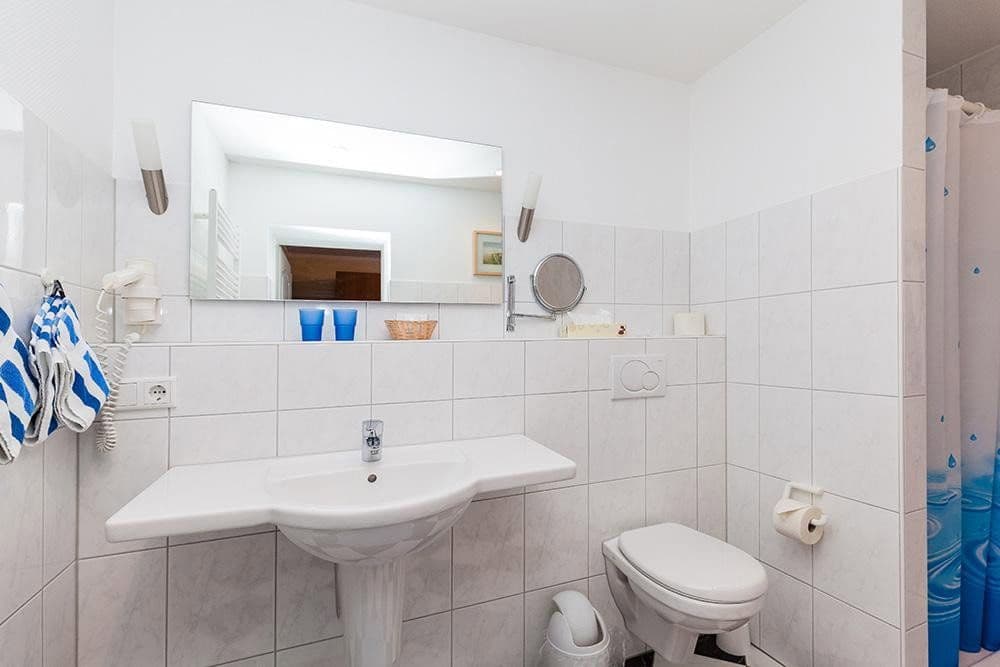Predaj domu 140 m², pozemok 8.907 m², Hooger Fähre 6, Pellworm, Šlezvicko-Holštajnsko Predaj domu 140 m², pozemok 8.907 m², Hooger Fähre 6, Pellworm, Šlezvicko-Holštajnsko