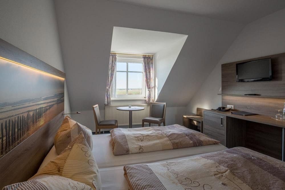 Predaj domu 140 m², pozemok 8.907 m², Hooger Fähre 6, Pellworm, Šlezvicko-Holštajnsko Predaj domu 140 m², pozemok 8.907 m², Hooger Fähre 6, Pellworm, Šlezvicko-Holštajnsko