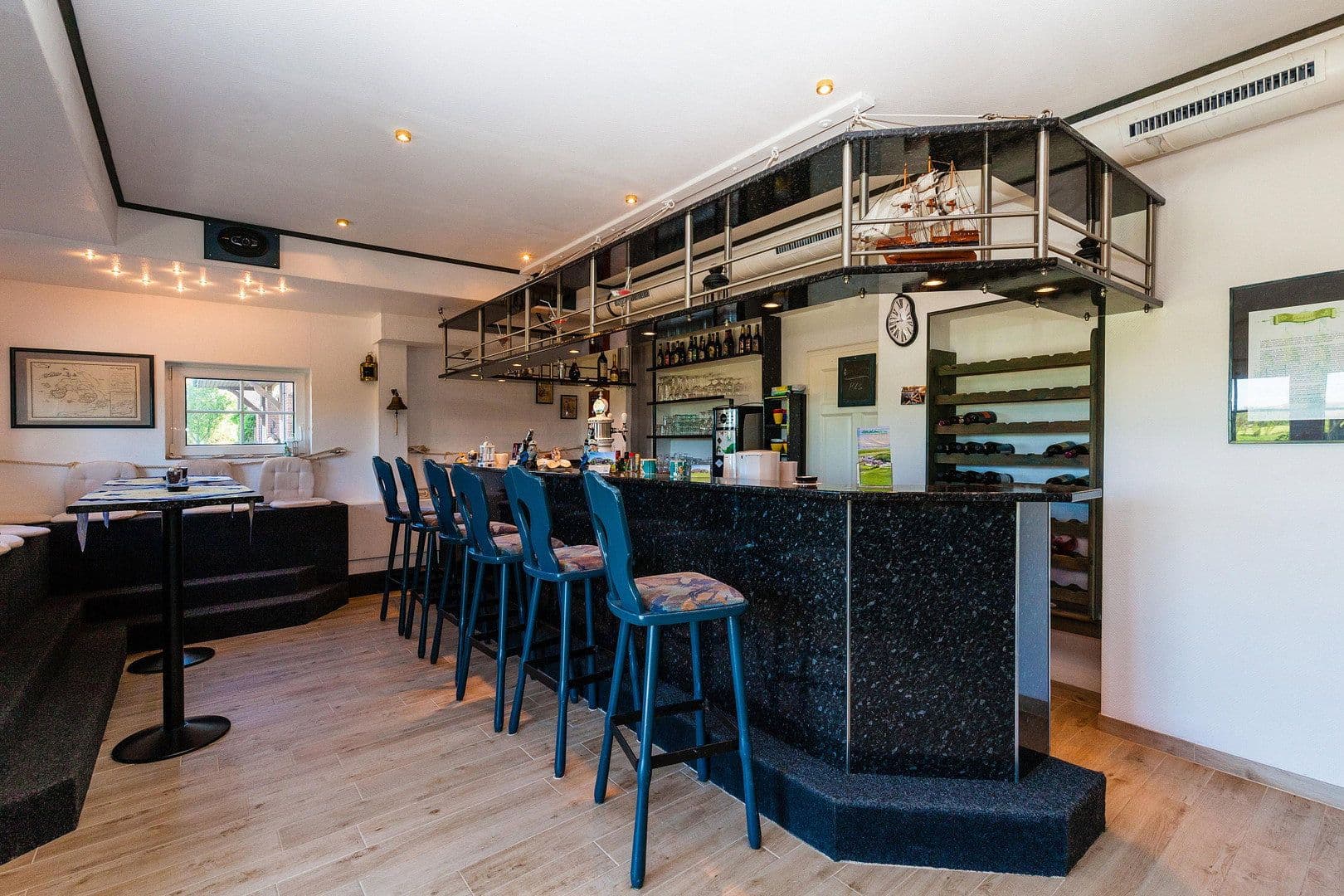 Predaj domu 140 m², pozemok 8.907 m², Hooger Fähre 6, Pellworm, Šlezvicko-Holštajnsko Predaj domu 140 m², pozemok 8.907 m², Hooger Fähre 6, Pellworm, Šlezvicko-Holštajnsko