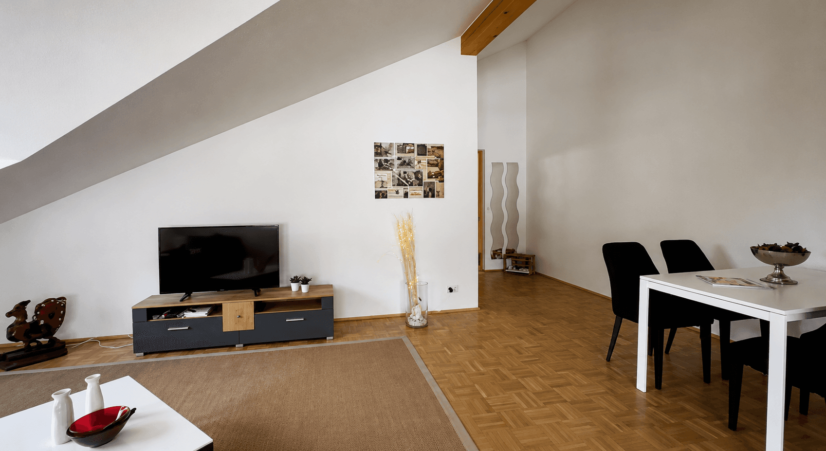 Prenájom bytu 2-izbový 62 m², Herrenberg, Bádensko-Wurttembersko Prenájom bytu 2-izbový 62 m², Herrenberg, Bádensko-Wurttembersko
