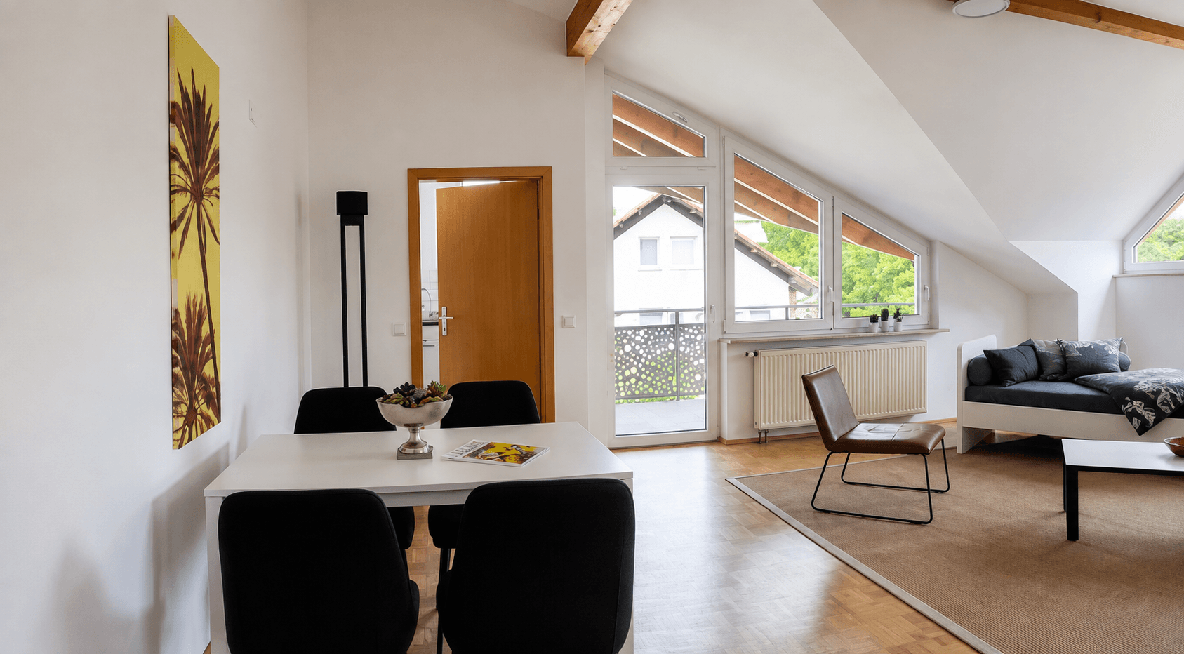Prenájom bytu 2-izbový 62 m², Herrenberg, Bádensko-Wurttembersko Prenájom bytu 2-izbový 62 m², Herrenberg, Bádensko-Wurttembersko