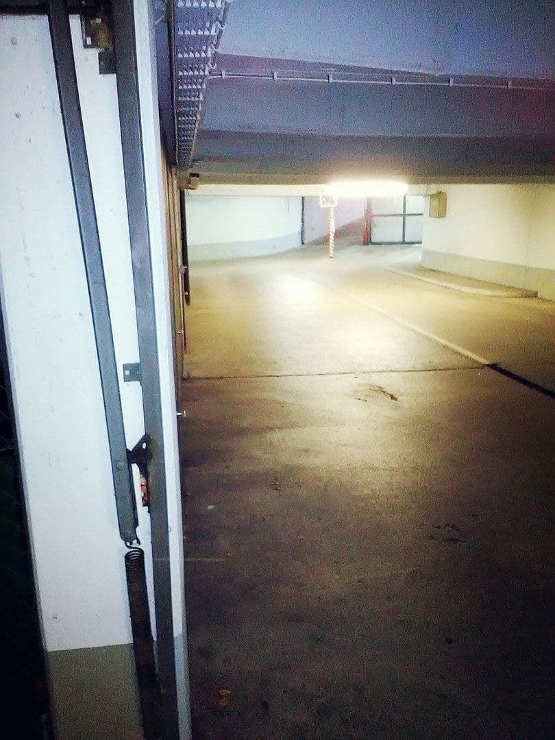 Prenájom garáže, Drygalski-Allee 118, München, Bavorsko Prenájom garáže, Drygalski-Allee 118, München, Bavorsko