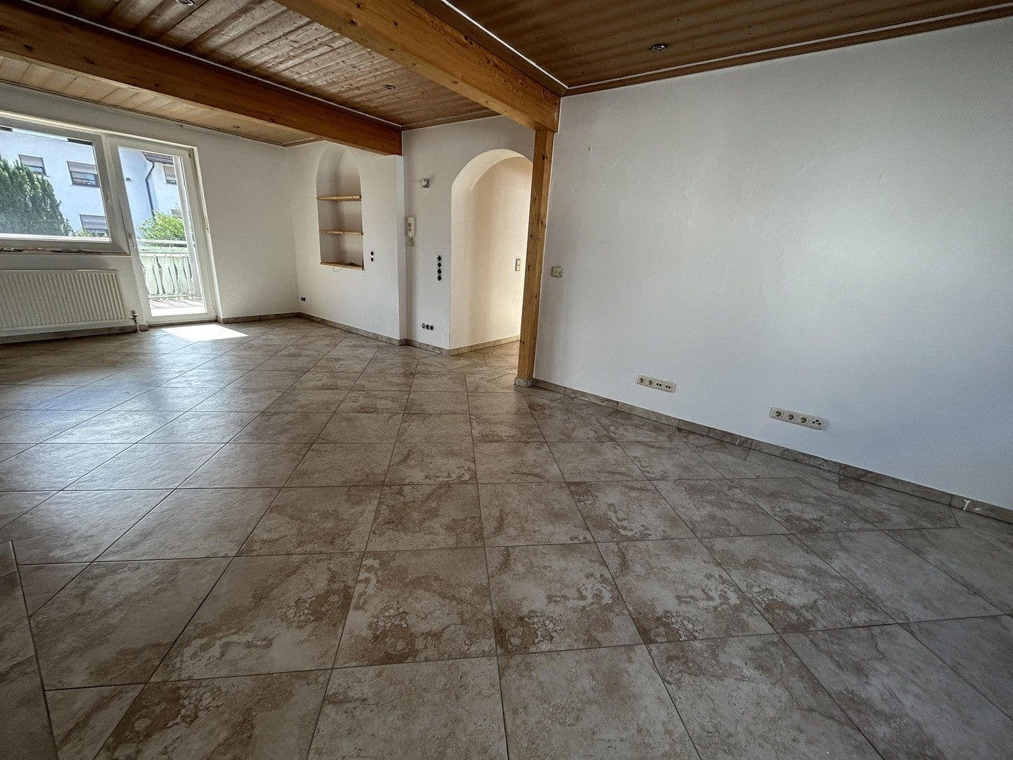 Prenájom bytu 4-izbový 110 m², Grüntalstr 12, Hösbach, Bavorsko Prenájom bytu 4-izbový 110 m², Grüntalstr 12, Hösbach, Bavorsko