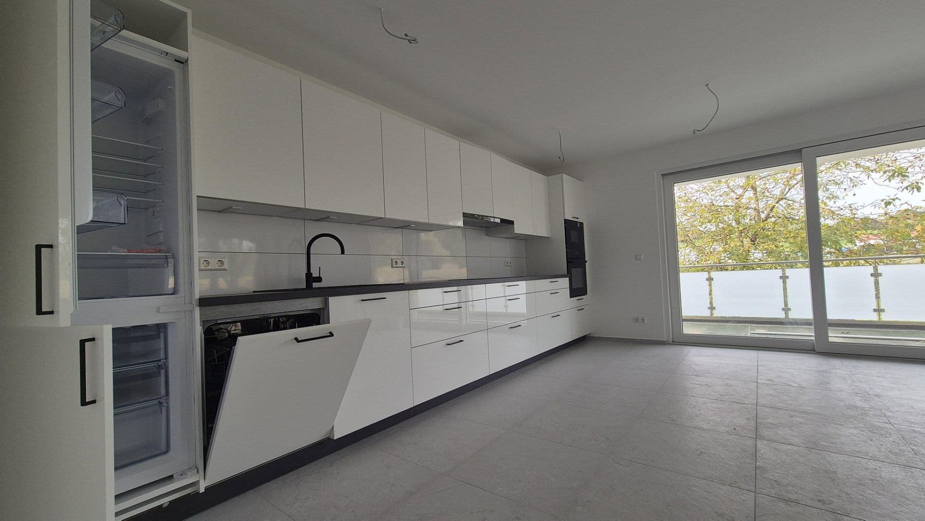 Prenájom bytu 3-izbový 90 m², Am Bach 17, Aglasterhausen, Bádensko-Wurttembersko Prenájom bytu 3-izbový 90 m², Am Bach 17, Aglasterhausen, Bádensko-Wurttembersko