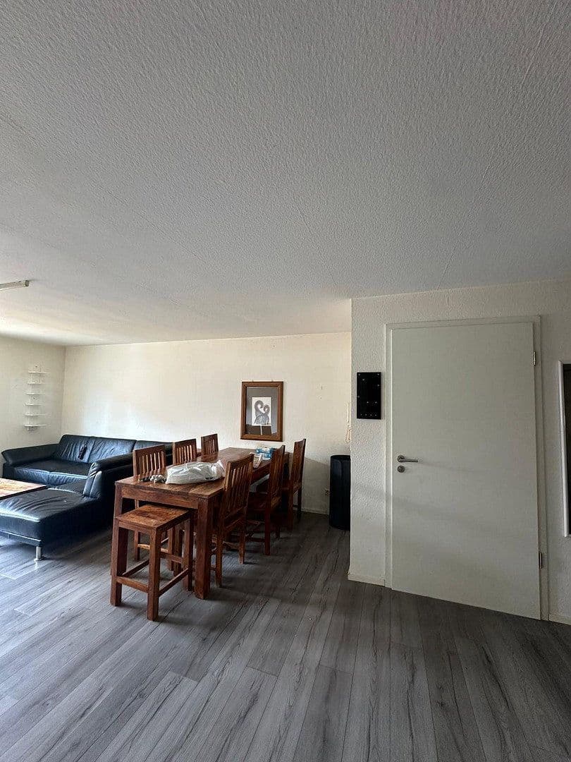 Prenájom bytu 2-izbový 60 m², Kohlenstraße 7/1, Rastatt, Bádensko-Wurttembersko Prenájom bytu 2-izbový 60 m², Kohlenstraße 7/1, Rastatt, Bádensko-Wurttembersko