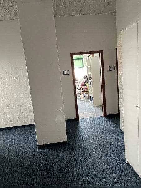 Prenájom kancelárie 370 m², Mollenbachstraße 14, Leonberg, Bádensko-Wurttembersko Prenájom kancelárie 370 m², Mollenbachstraße 14, Leonberg, Bádensko-Wurttembersko